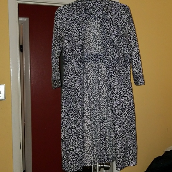 Dress - Picture 3 of 4